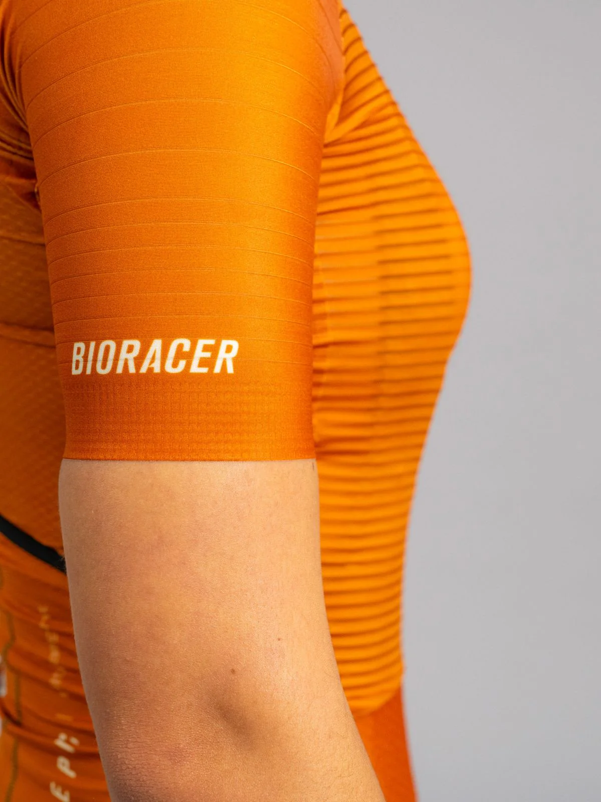 Epic Ultralight Women's Jersey Rusty Ochre - Image 8